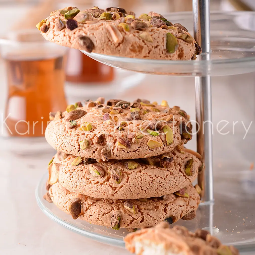 قرابیه مخصوص بادام (بسته ۴۰ عددی)